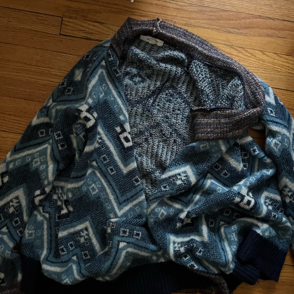 Comfy pattern sweater